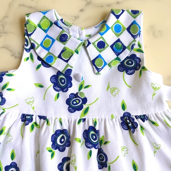 NWOT. 100% Cotton Sleeveless Multi Color Floral Dress with collar and tie back. - Picture 4 of 5